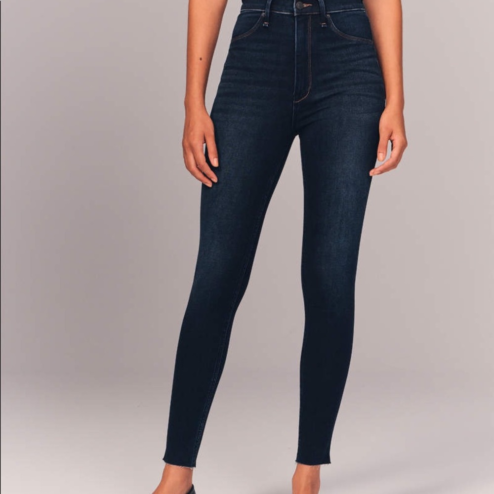 Abercrombie & Fitch Ultra High Rise Jean Legging